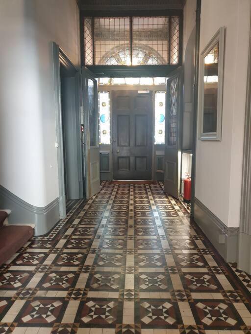 Elegant Studio In Central Hove - 5 Min Walk To Beach - 10 Min To برايتون المظهر الخارجي الصورة