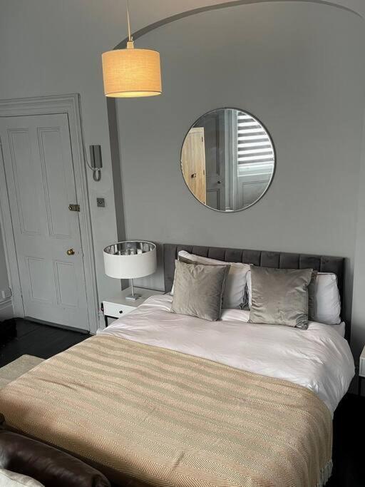 Elegant Studio In Central Hove - 5 Min Walk To Beach - 10 Min To برايتون المظهر الخارجي الصورة