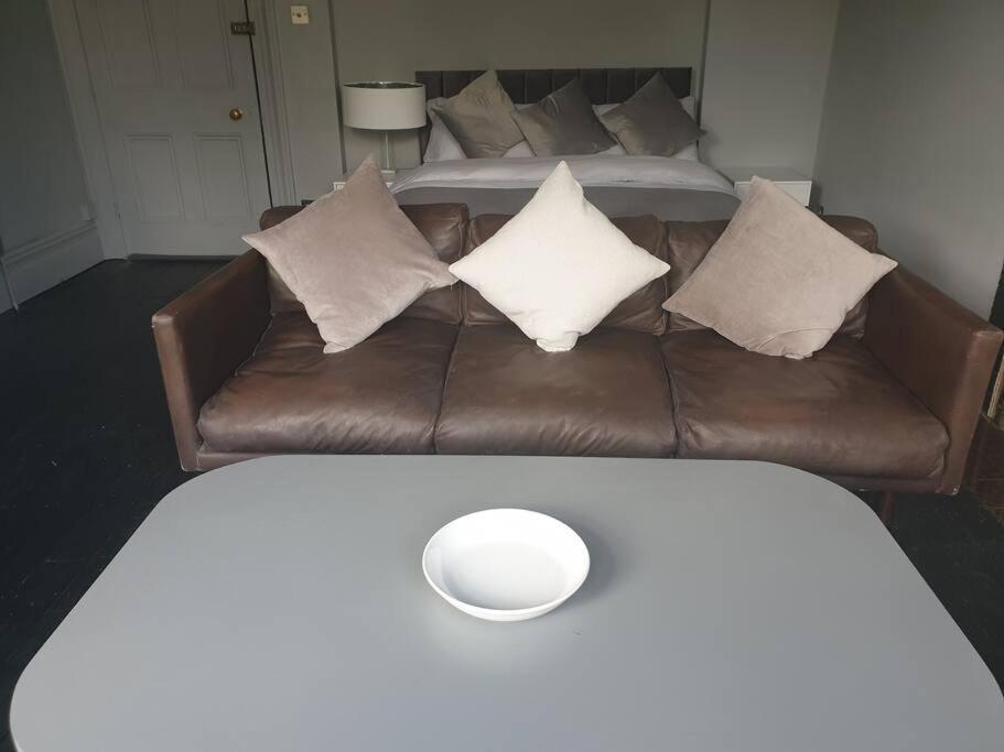 Elegant Studio In Central Hove - 5 Min Walk To Beach - 10 Min To برايتون المظهر الخارجي الصورة